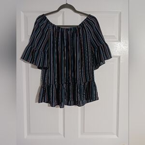 Slight off-shoulder shift blouse